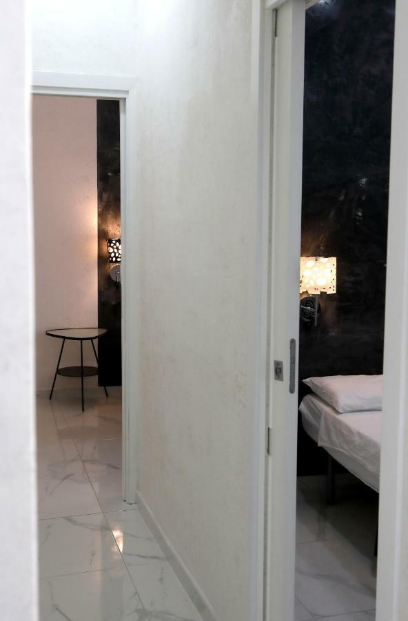 House Tribunali Naples Exterior photo